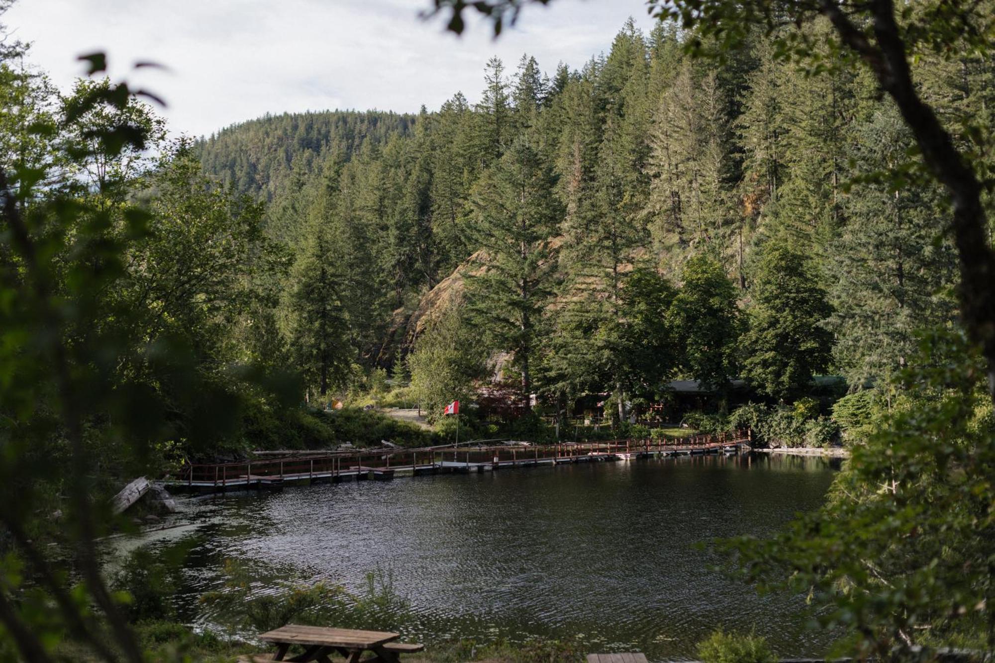 Ruby Lake Resort Madeira Park Exteriér fotografie